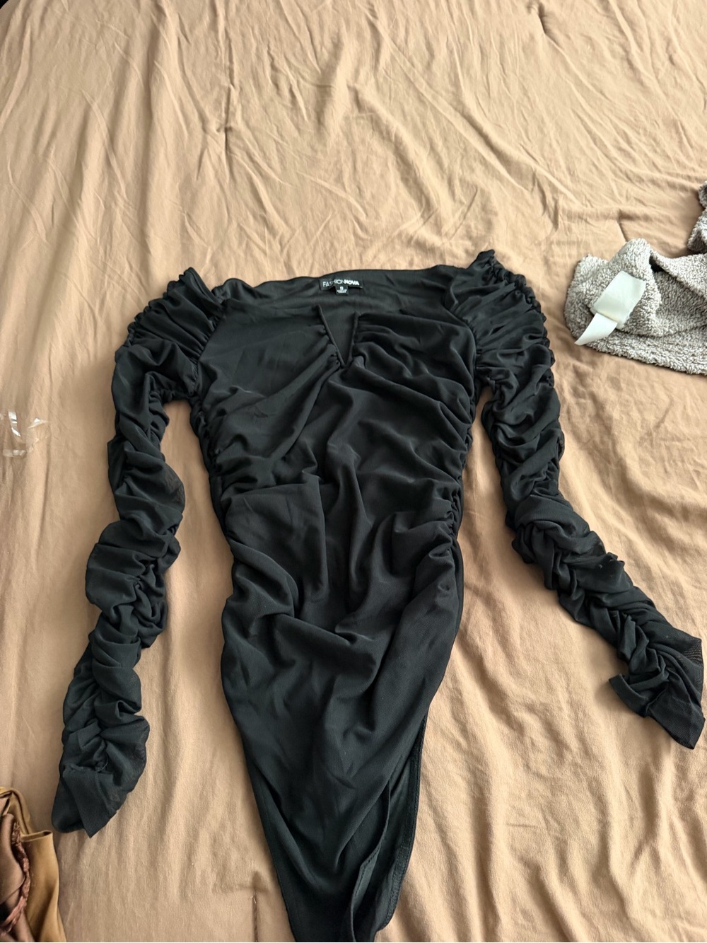 Fashion Nova Black Ruched Long-Sleeve Bodysuit